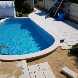 Piscine Extérieure en Béton : Conception sur Mesure pour un Espace de Détente Exceptionnel Château-d'Olonne